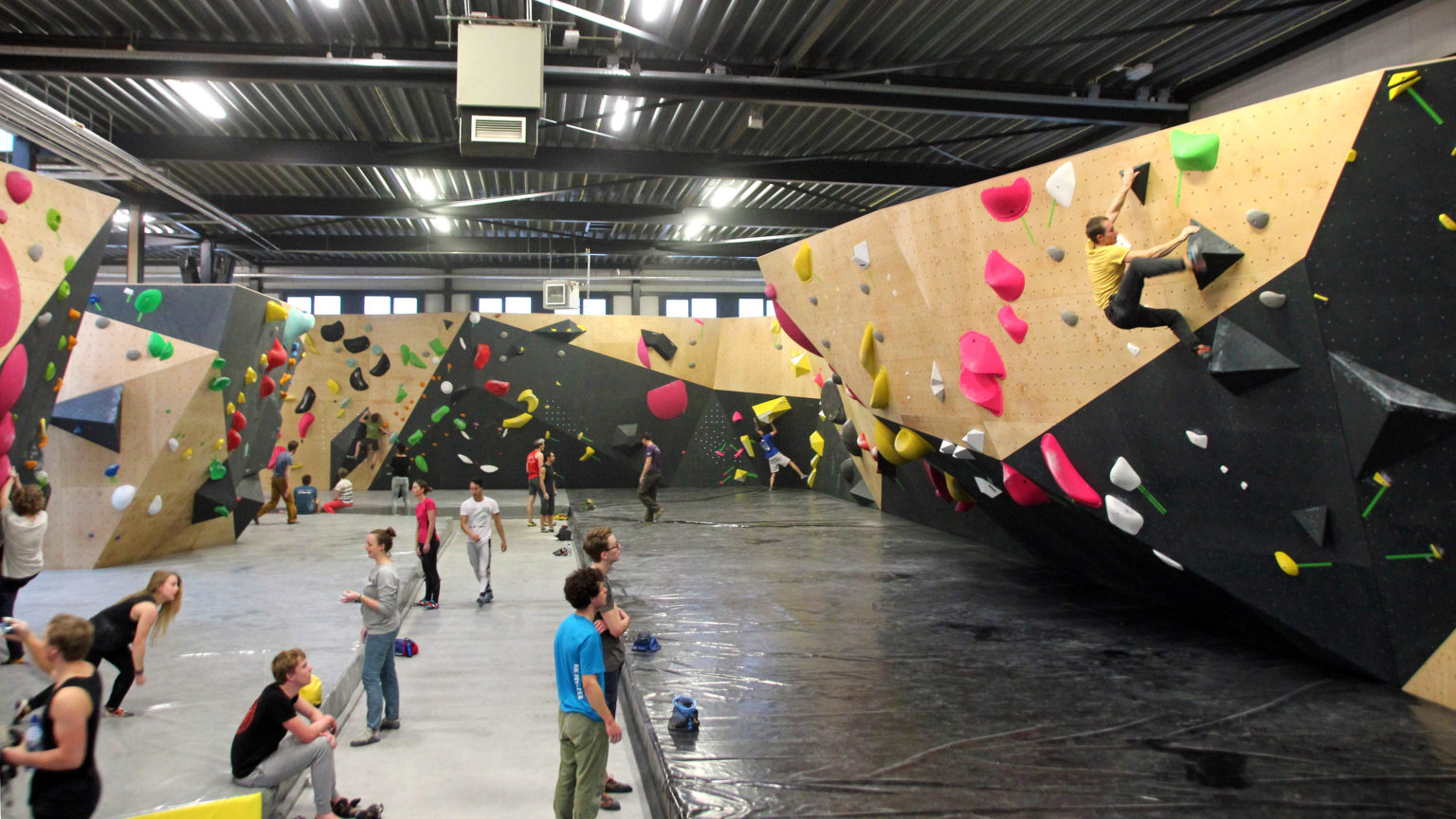 De Revolt boulderhal Revolt Bouldering Gym